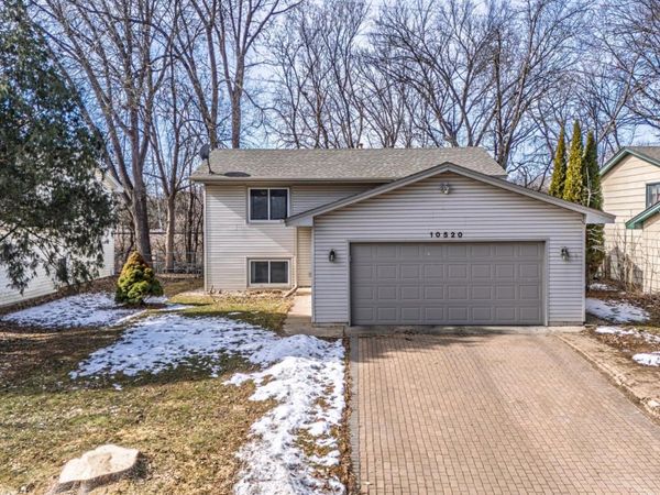10520 Unity Street NW, Coon Rapids, MN 55433