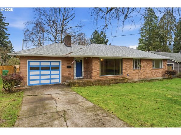 64 NW FLORENCE AVE, Gresham, OR 97030