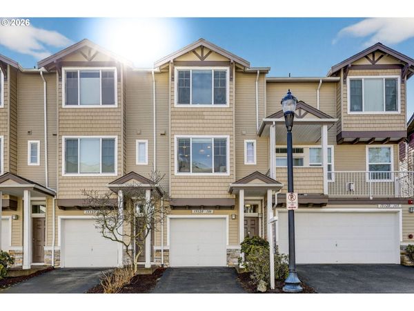15320 SW WARBLER WAY, Unit 104, Beaverton, OR 97007