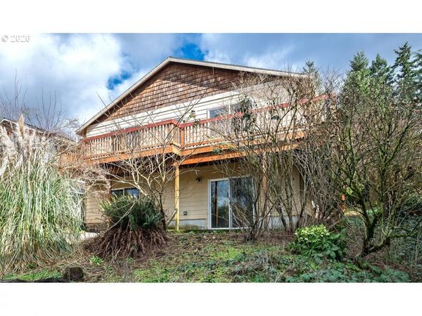 854 SE 4TH AVE, Estacada, OR 97023