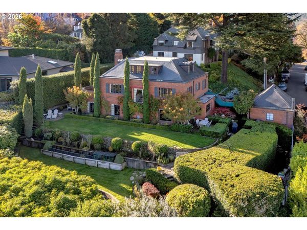 1490 SW CLIFTON ST, Portland, OR 97201