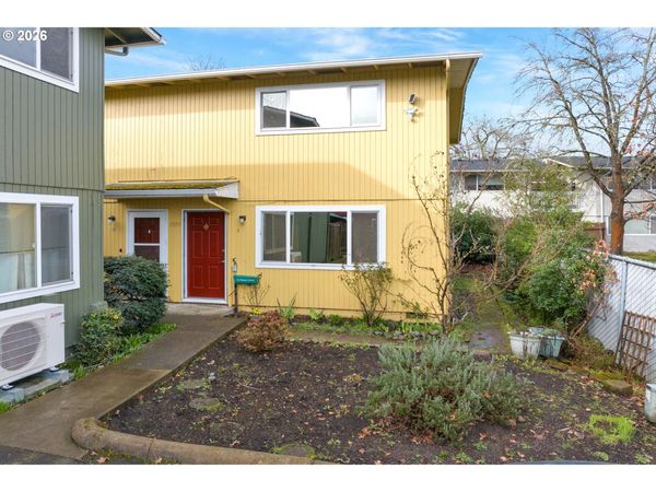 1935 W 17TH AVE, Unit B, Eugene, OR 97402