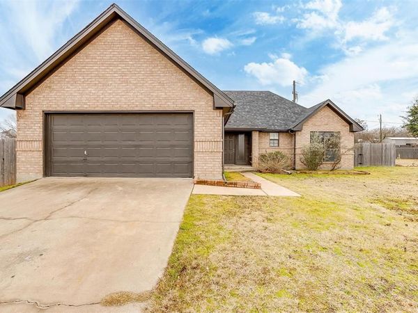 402 Ranch Road, Granbury, TX 76049
