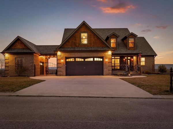 10927 High River Drive, Soddy Daisy, TN 37379