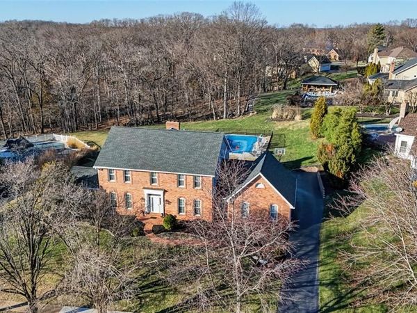 16427 Brandsford Point, Chesterfield, MO 63005