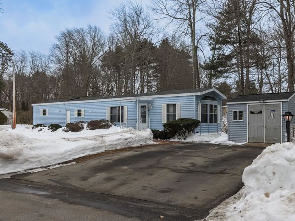 25 Village Drive, Raymond, NH 03077