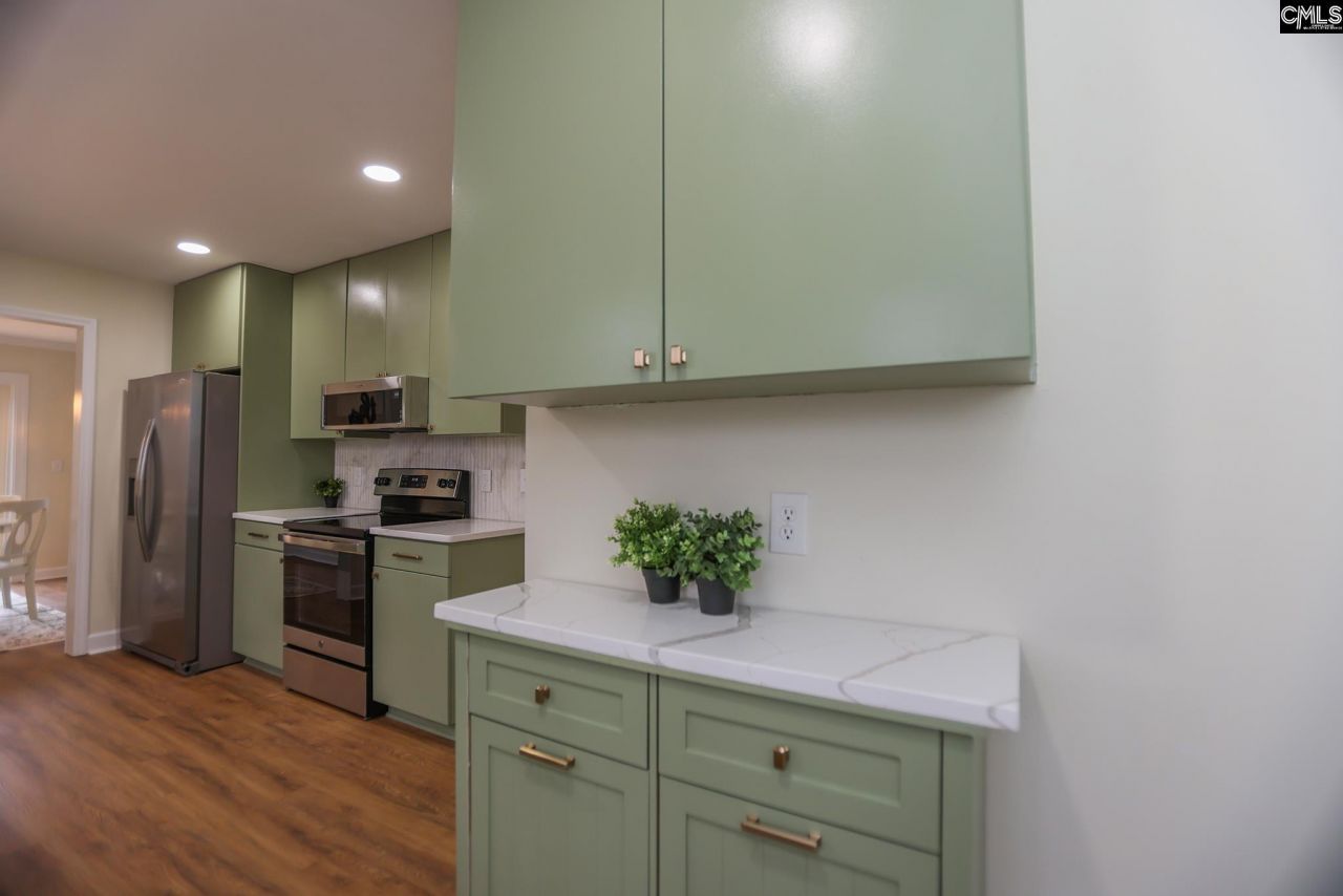 1832 Woodvalley Drive Photo 11