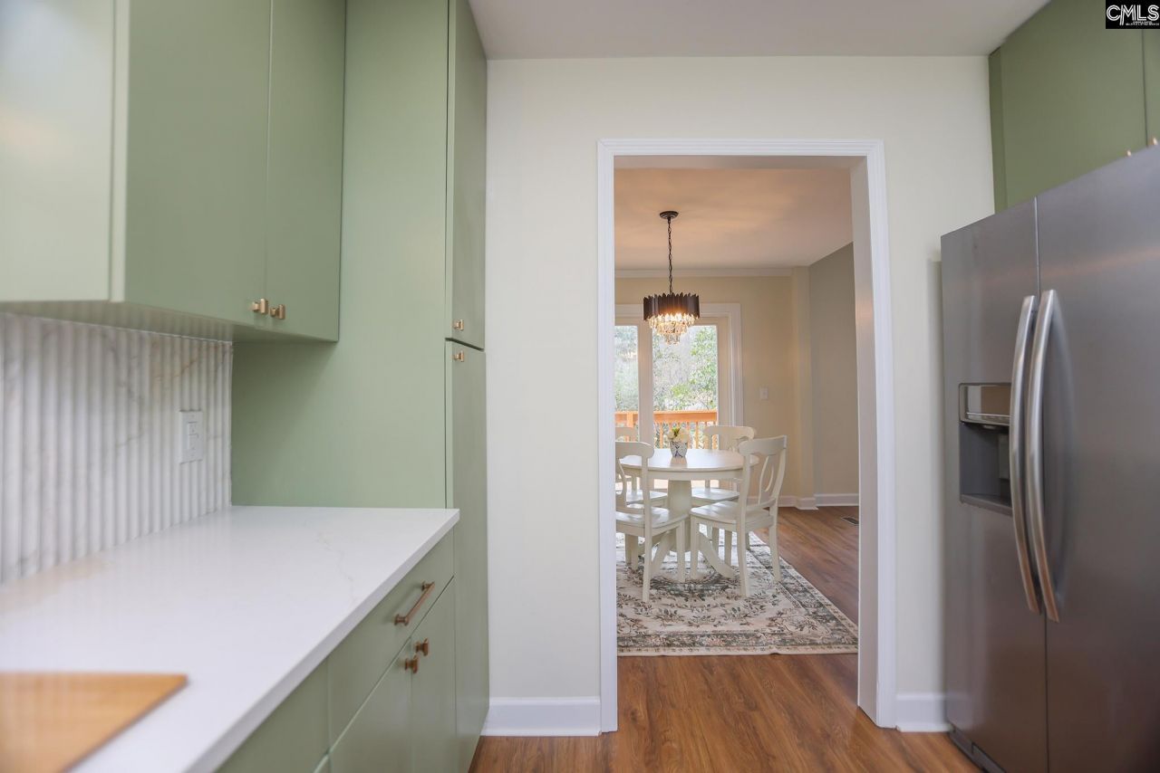 1832 Woodvalley Drive Photo 13