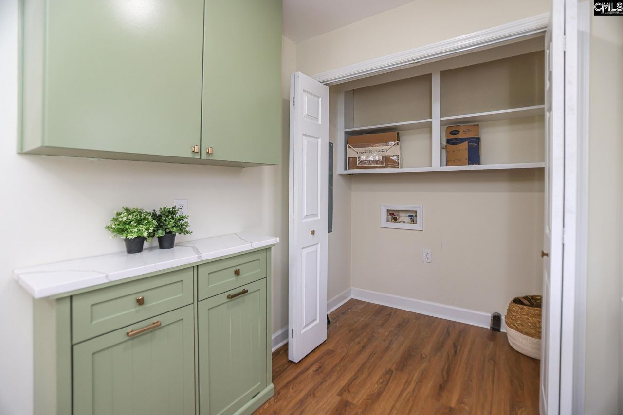 1832 Woodvalley Drive Photo 14