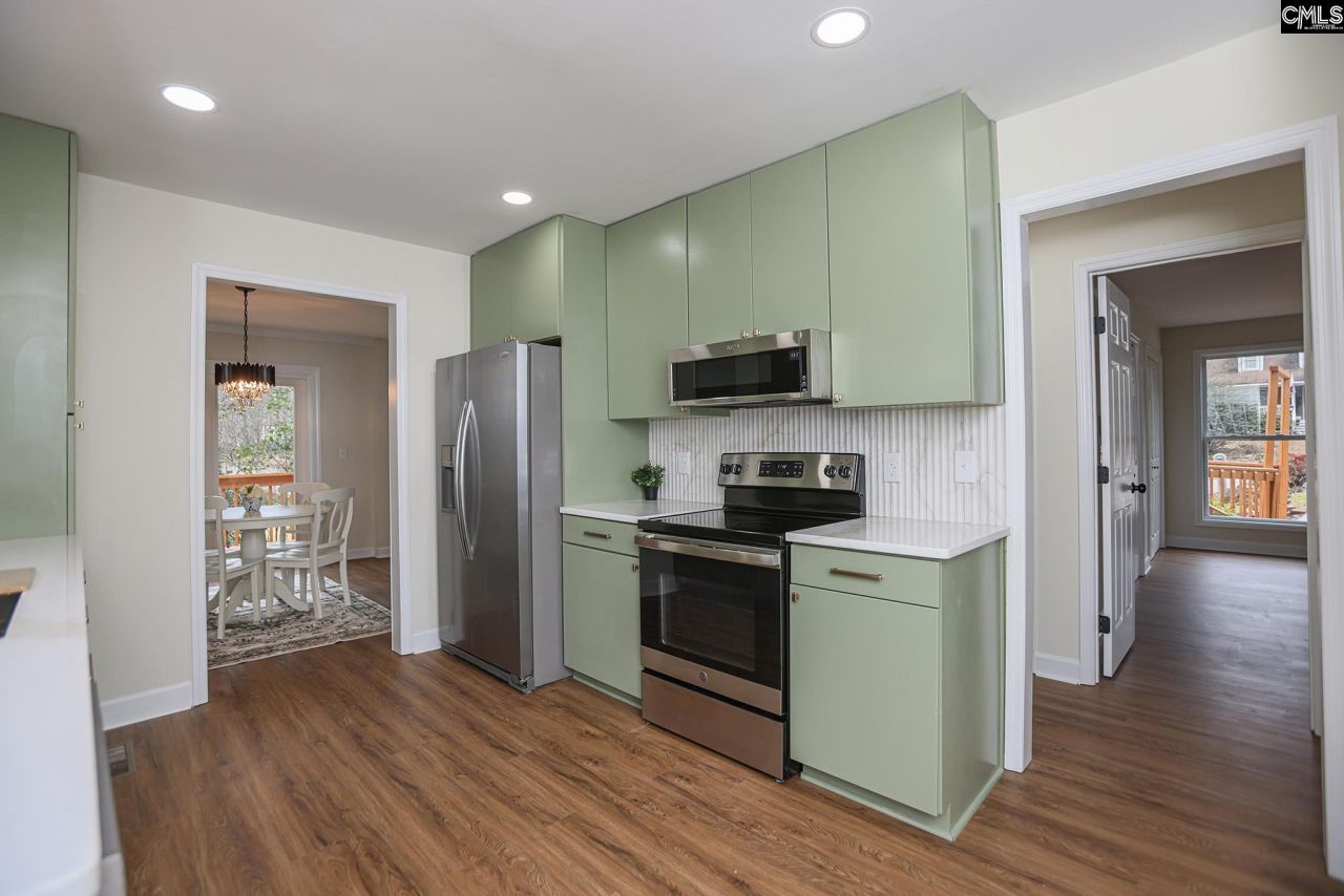 1832 Woodvalley Drive Photo 9