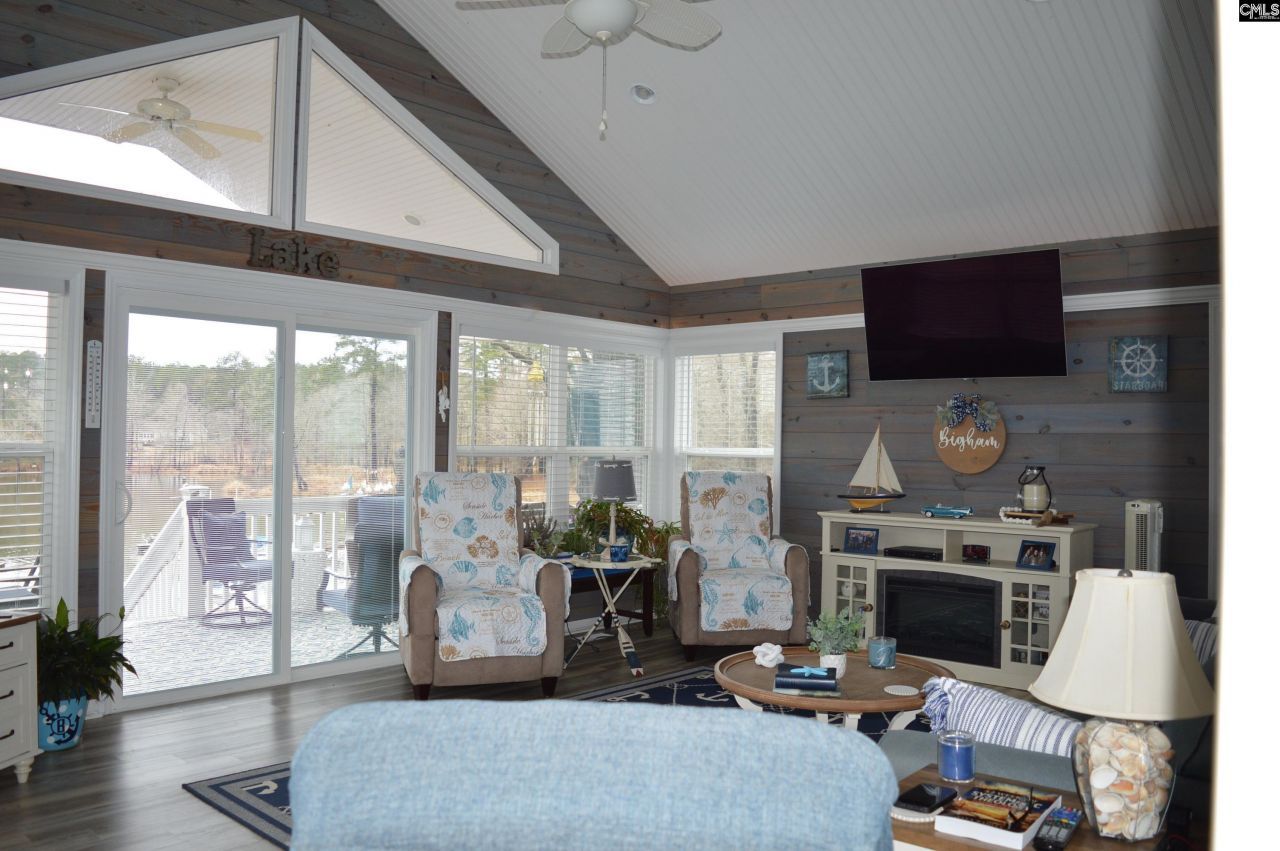 314 Morninglow Drive  Photo 11