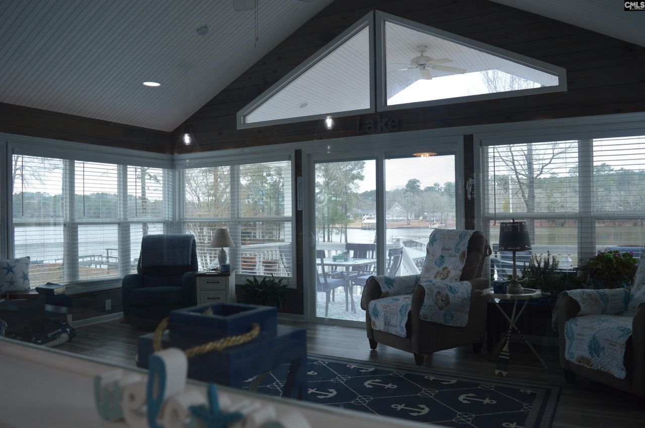 314 Morninglow Drive  Photo 12