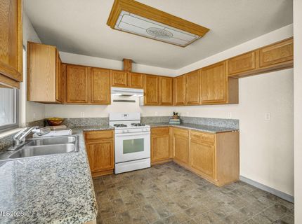 802 Tonka Lane, Carson City, NV 89701 Photo