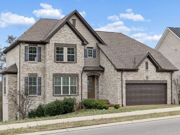 244 Crooked Creek Ln, Hendersonville, TN 37075
