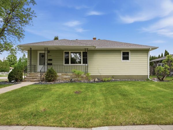 2204 7th Street S, Moorhead, MN 56560