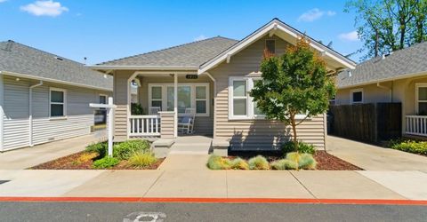 3435 Trio Ln, Sacramento, CA 95817 Photo
