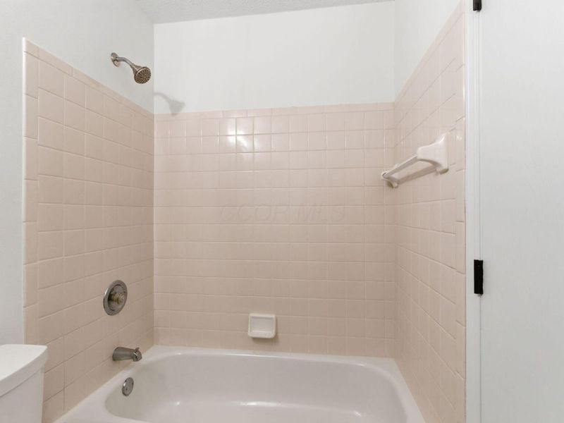 8652 Westpoint Drive, Galloway, OH 43119 Photo 28