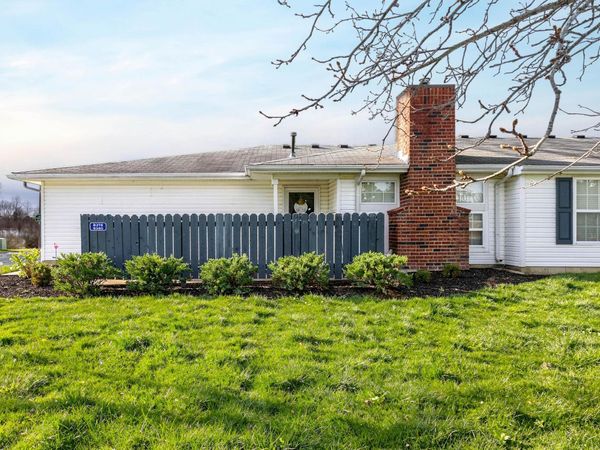 8378 Greyhawk Circle, Columbus, OH 43240