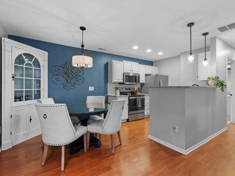 8378 Greyhawk Circle, Columbus, OH 43240 Photo 10