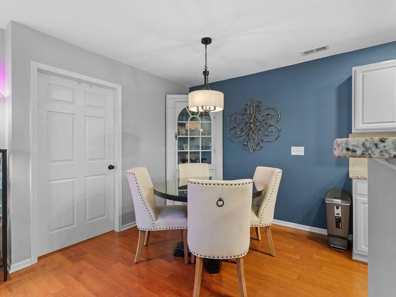 8378 Greyhawk Circle, Columbus, OH 43240 Photo 11