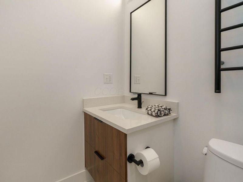 564 Lathrop Street , Columbus, OH 43206 Photo 15