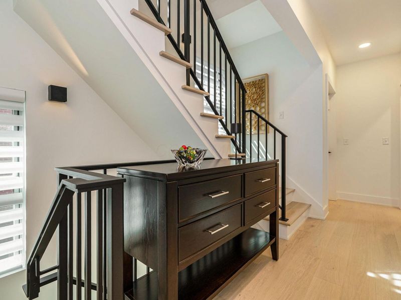 564 Lathrop Street , Columbus, OH 43206 Photo 17