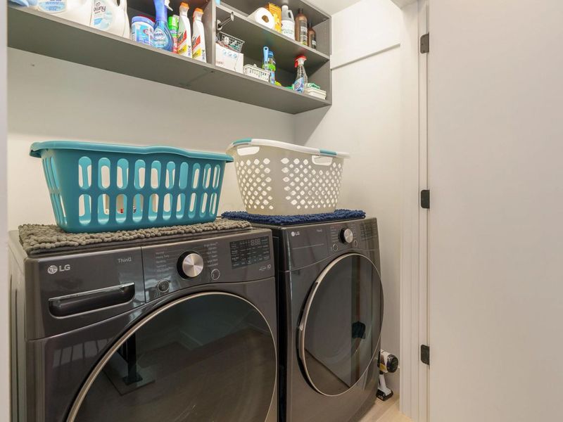 564 Lathrop Street , Columbus, OH 43206 Photo 21