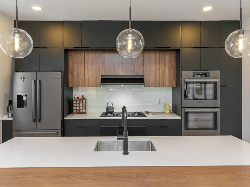 564 Lathrop Street , Columbus, OH 43206 Photo 7