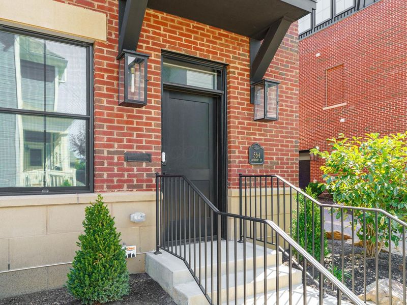 564 Lathrop Street , Columbus, OH 43206 Photo 8