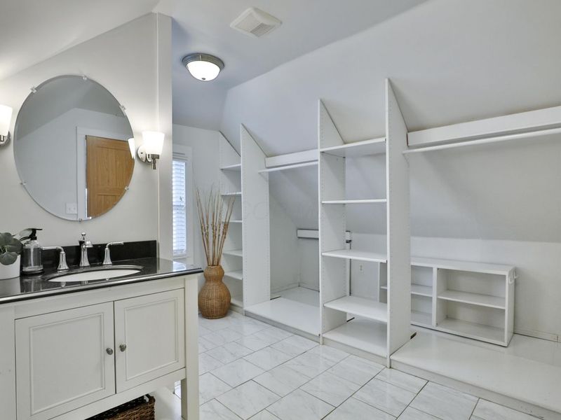 435 E Beaumont Road, Columbus, OH 43214 Photo 25