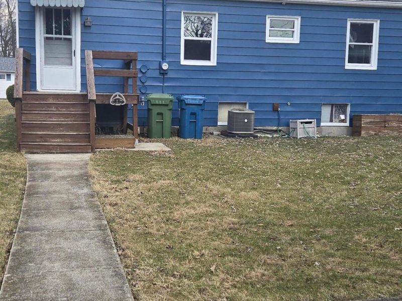 625 W 8th Street, Marysville, OH 43040 Photo 3