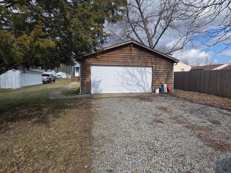 625 W 8th Street, Marysville, OH 43040 Photo 4