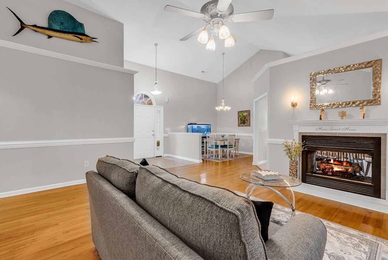 527 Alderly Ct.  Photo 11