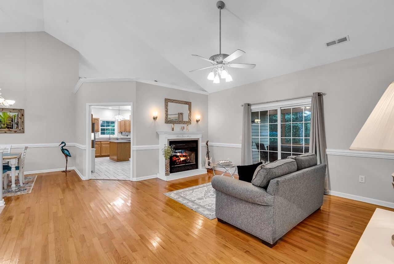 527 Alderly Ct.  Photo 12