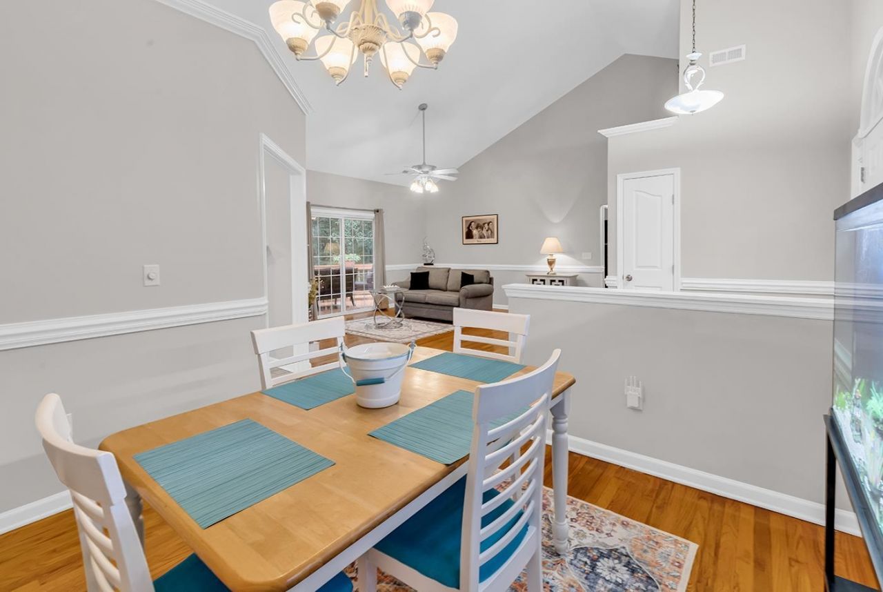 527 Alderly Ct. Photo 14