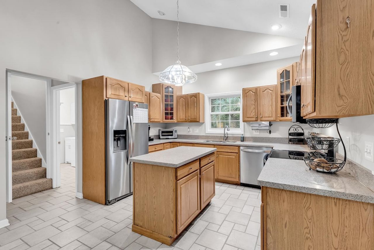 527 Alderly Ct.  Photo 16