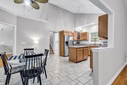 527 Alderly Ct.  photo 4