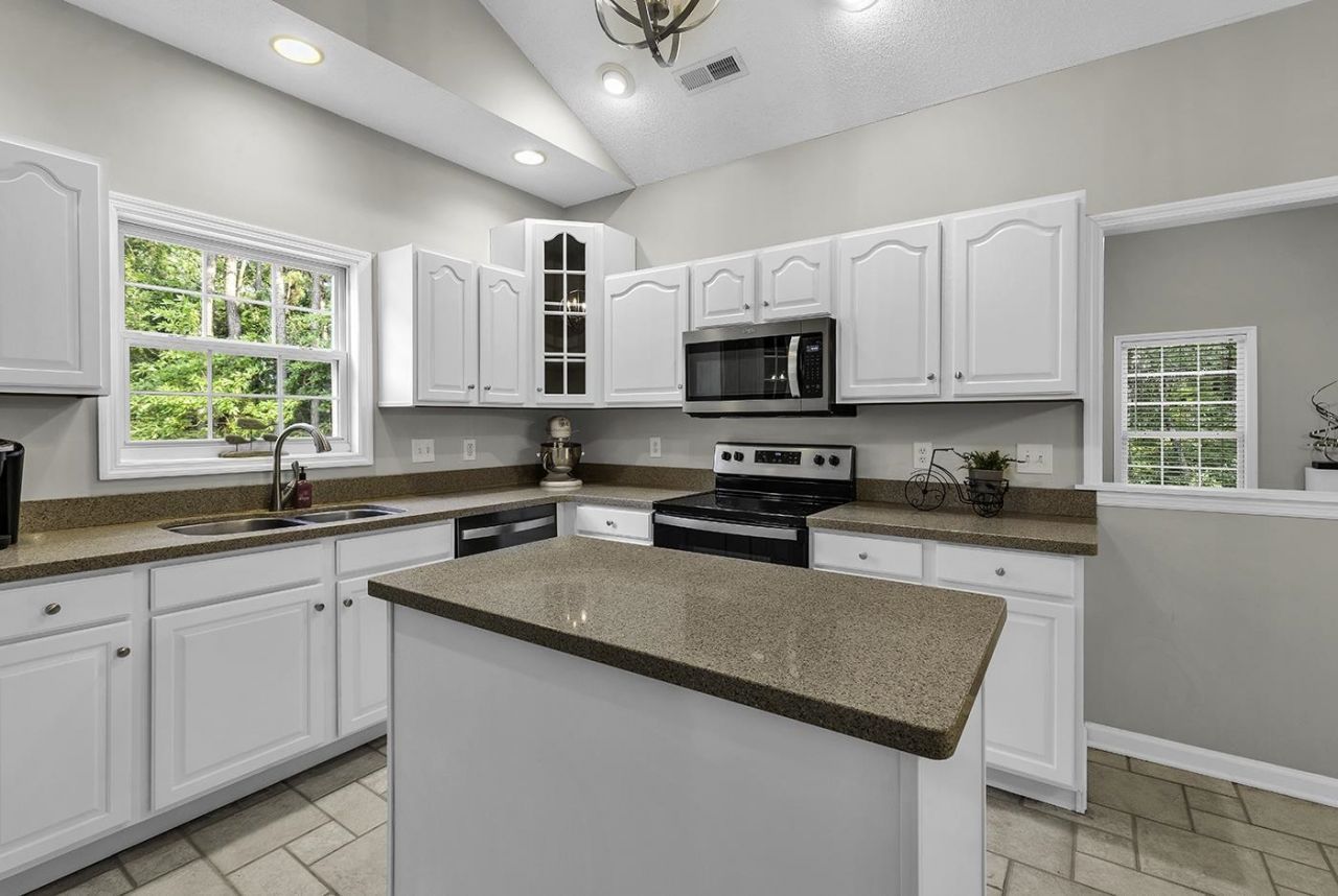 527 Alderly Ct. Photo 22