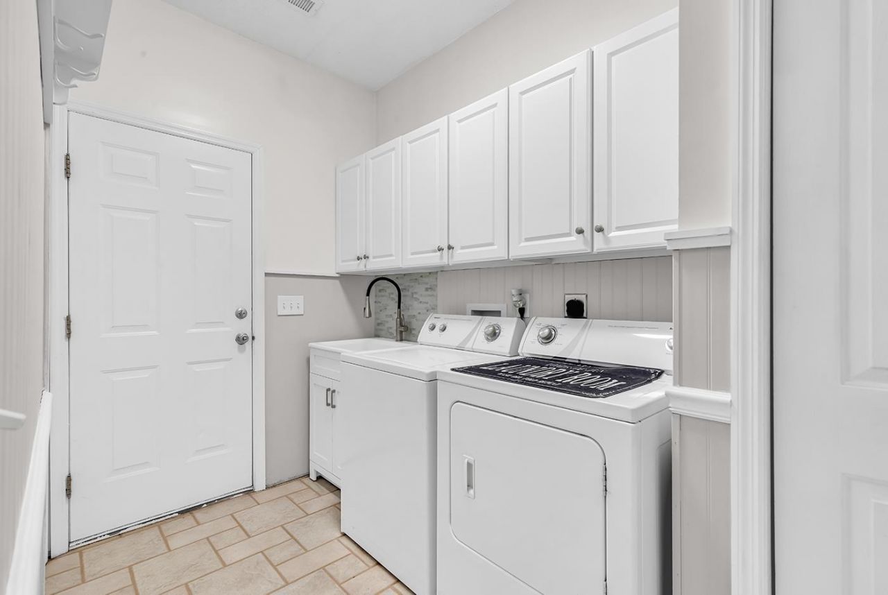 527 Alderly Ct. Photo 23