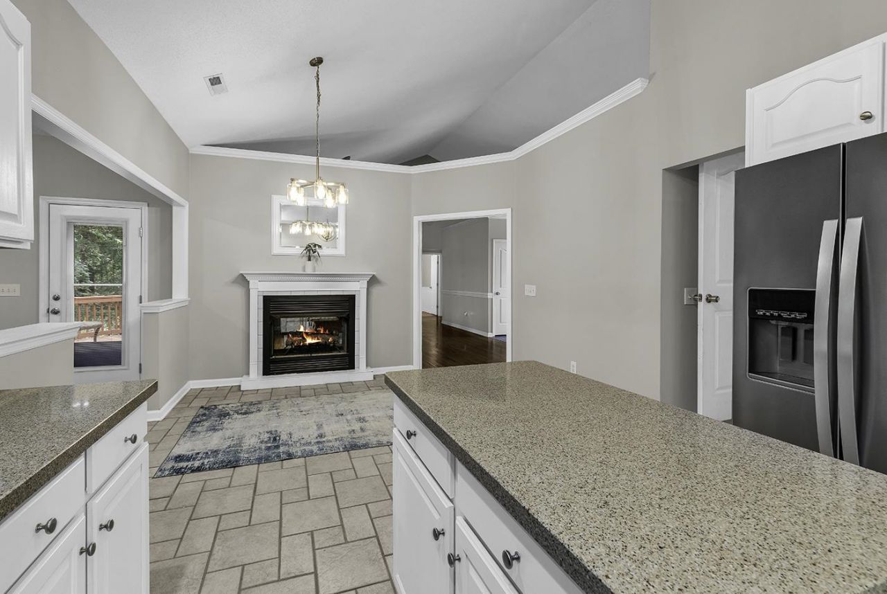 527 Alderly Ct. Photo 28