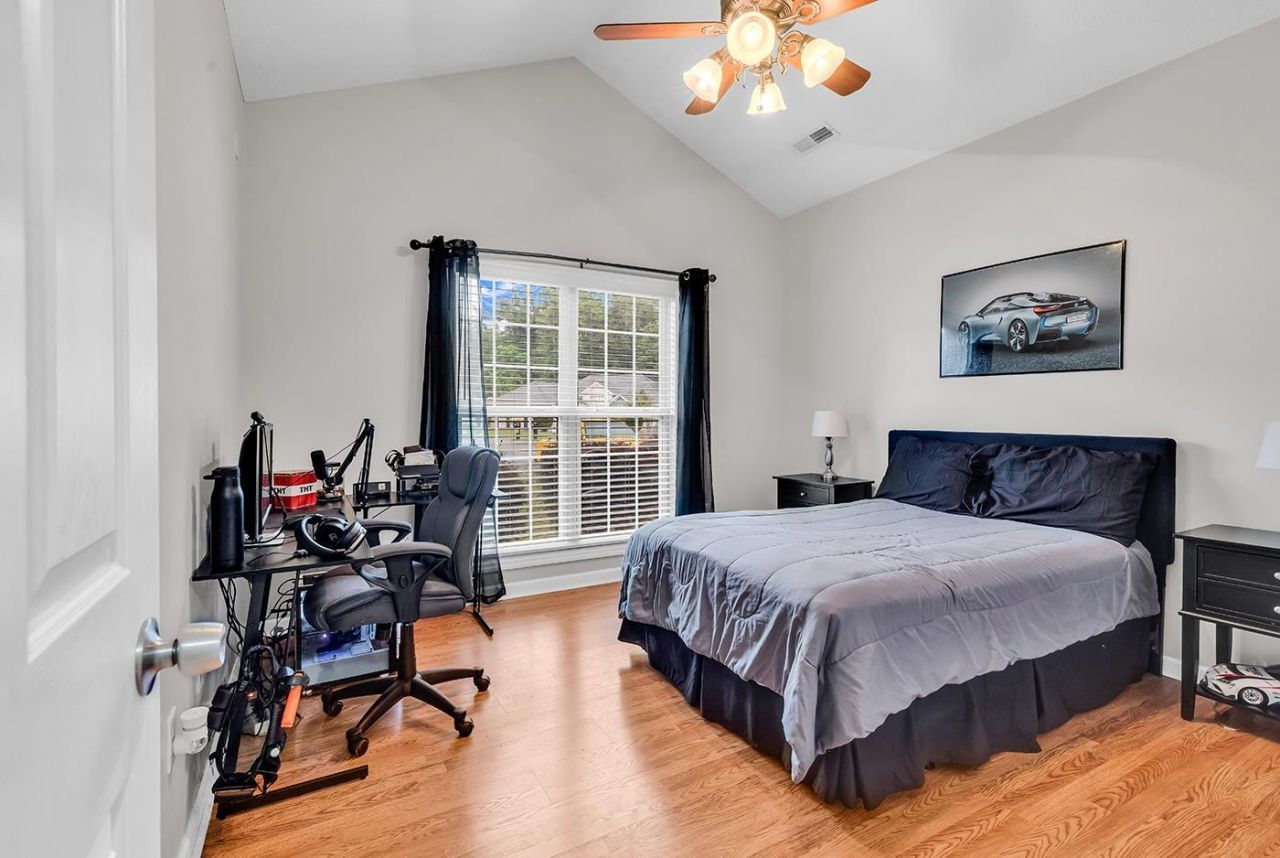 527 Alderly Ct. Photo 31