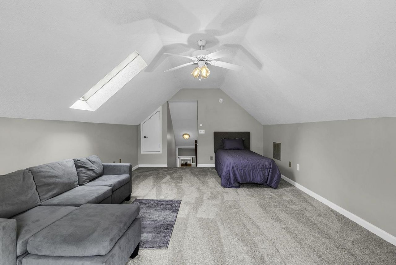 527 Alderly Ct. Photo 35