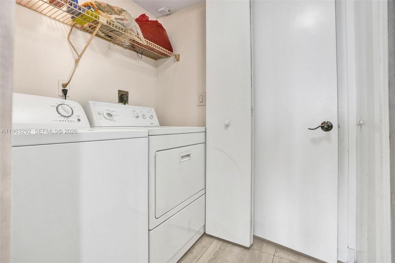 19355 Turnberry Way , Unit 8K, Aventura, FL 33180 Photo