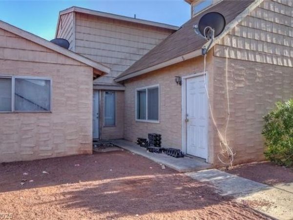 5228 Garden Lane, Unit D, Las Vegas, NV 89119