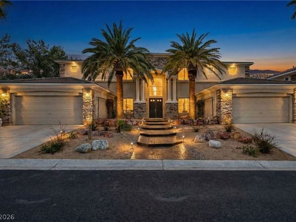 8088 Dark Hollow Place, Las Vegas, NV 89117