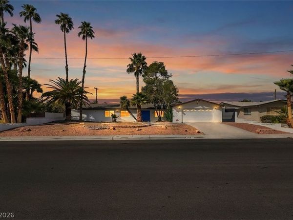 2240 Mohigan Way, Las Vegas, NV 89169