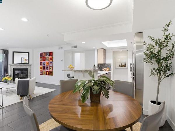 2560 2560 Oak Rd, Unit 122, Walnut Creek, CA 94597