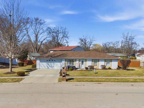 1160 Case Lane , Elgin, IL 60120