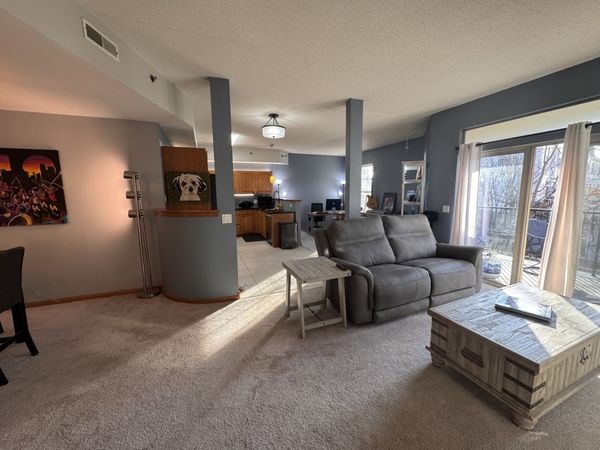 3135 Town Square Drive, Unit 104, Rolling Meadows, IL 60008