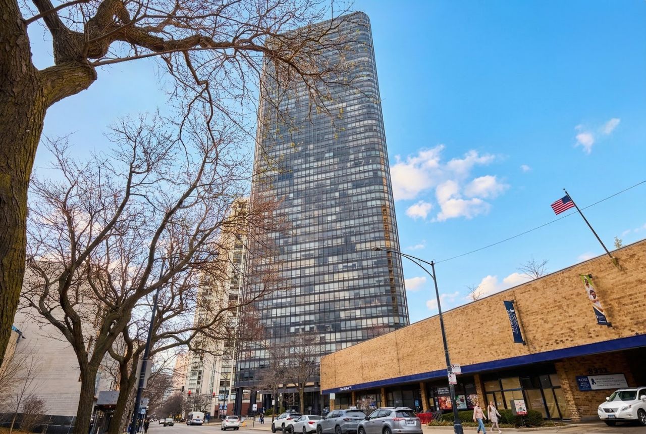 5415 N Sheridan Road, Unit 1908, Chicago, IL 60640 Main Photo